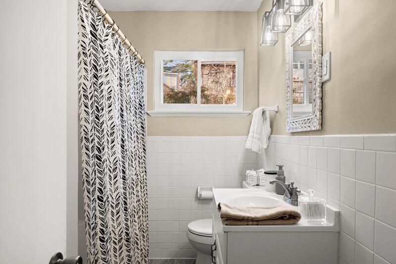 321 Hillcrest Avenue