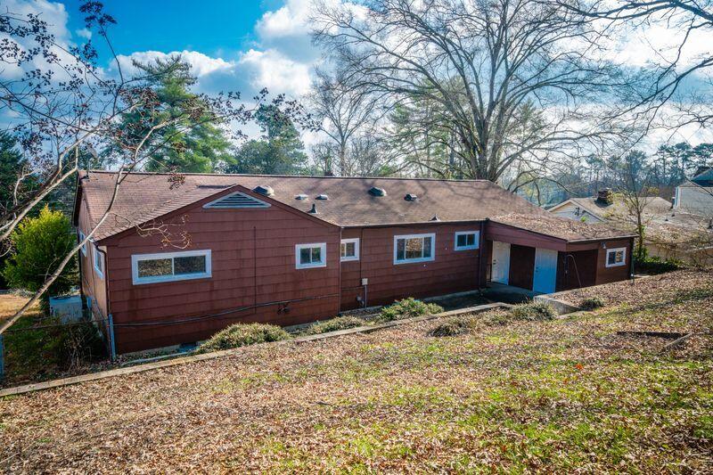 321 Hillcrest Avenue