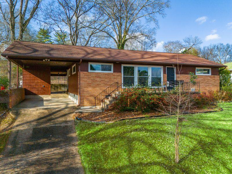 321 Hillcrest Avenue