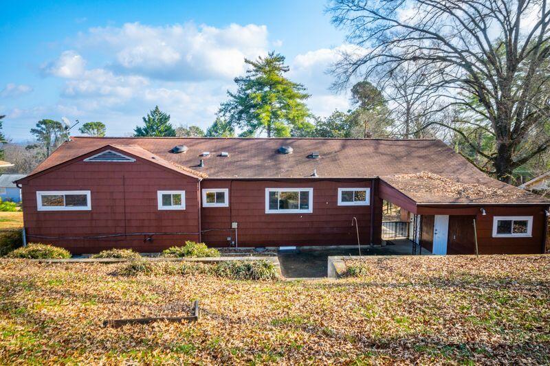 321 Hillcrest Avenue