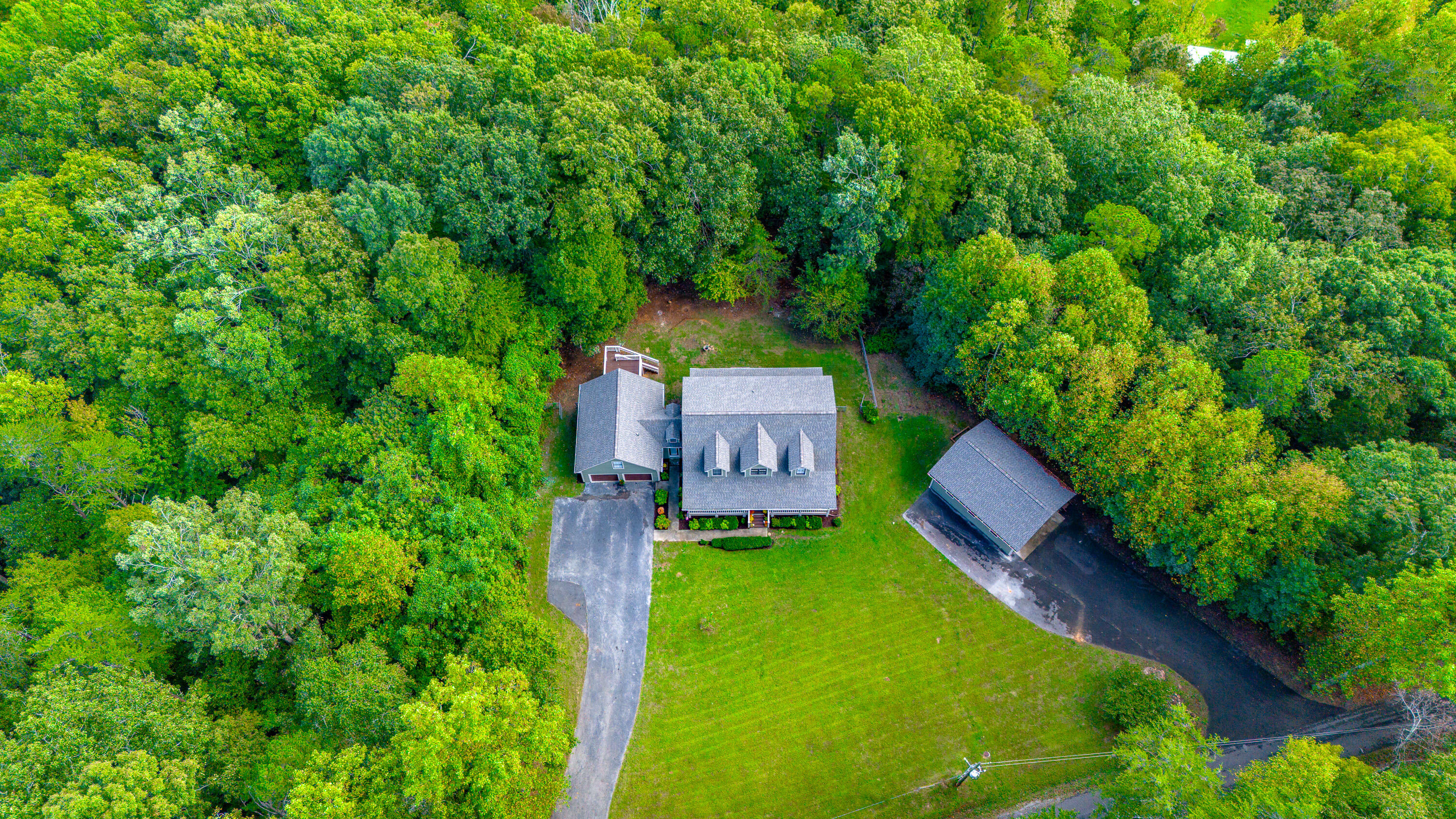 1854 Powder Springs Circle