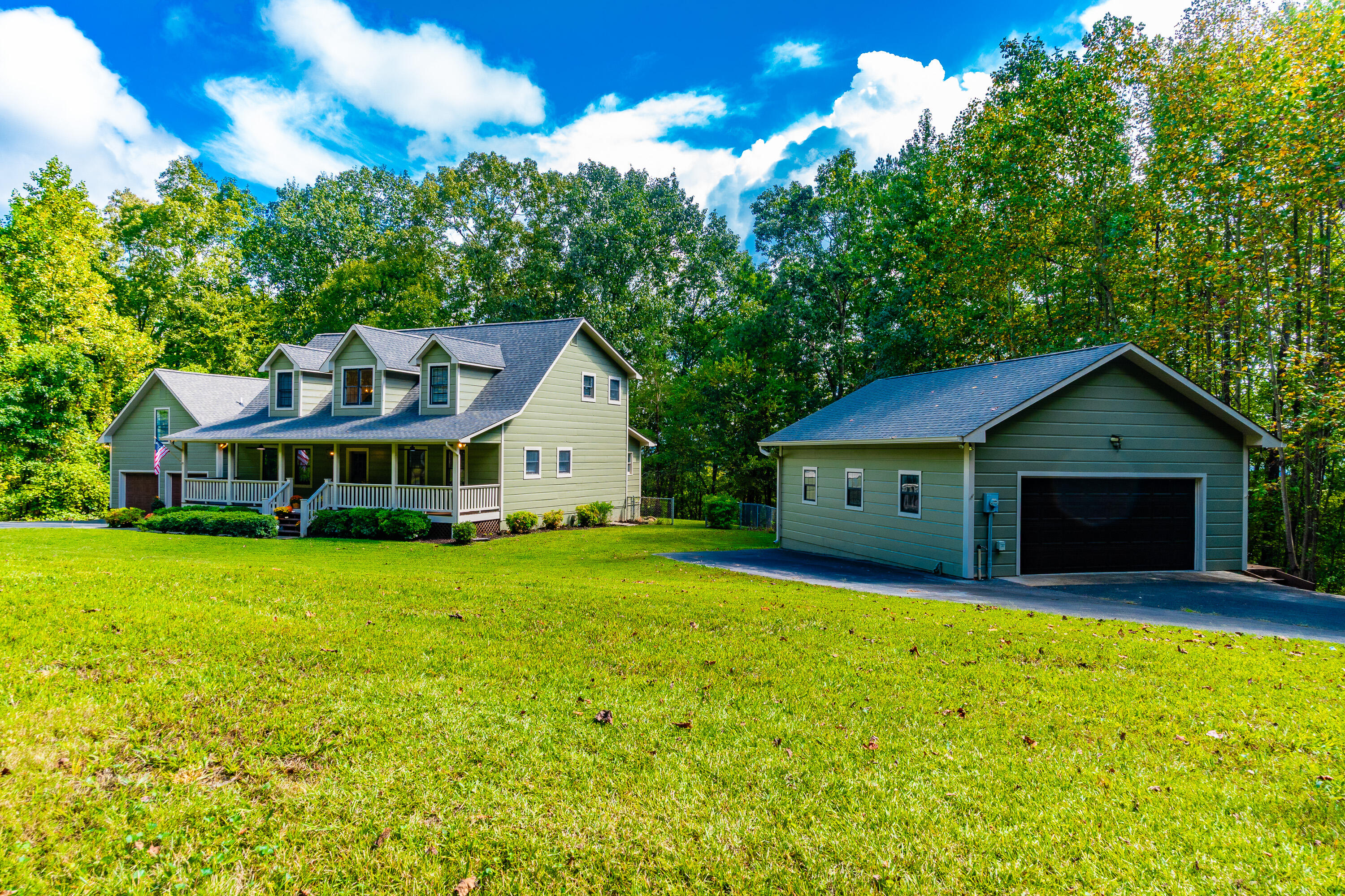 1854 Powder Springs Circle