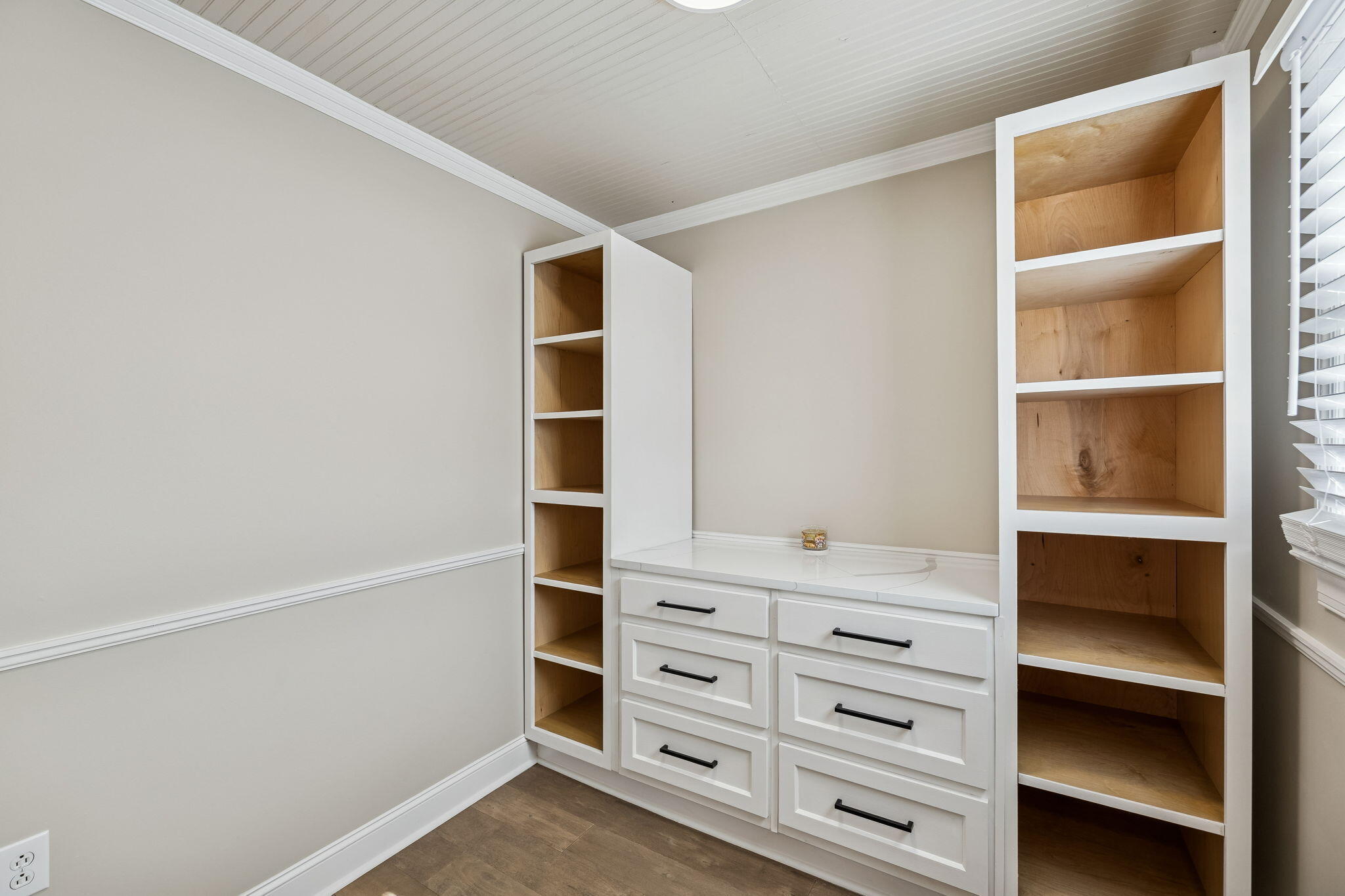 1854 Powder Springs Circle