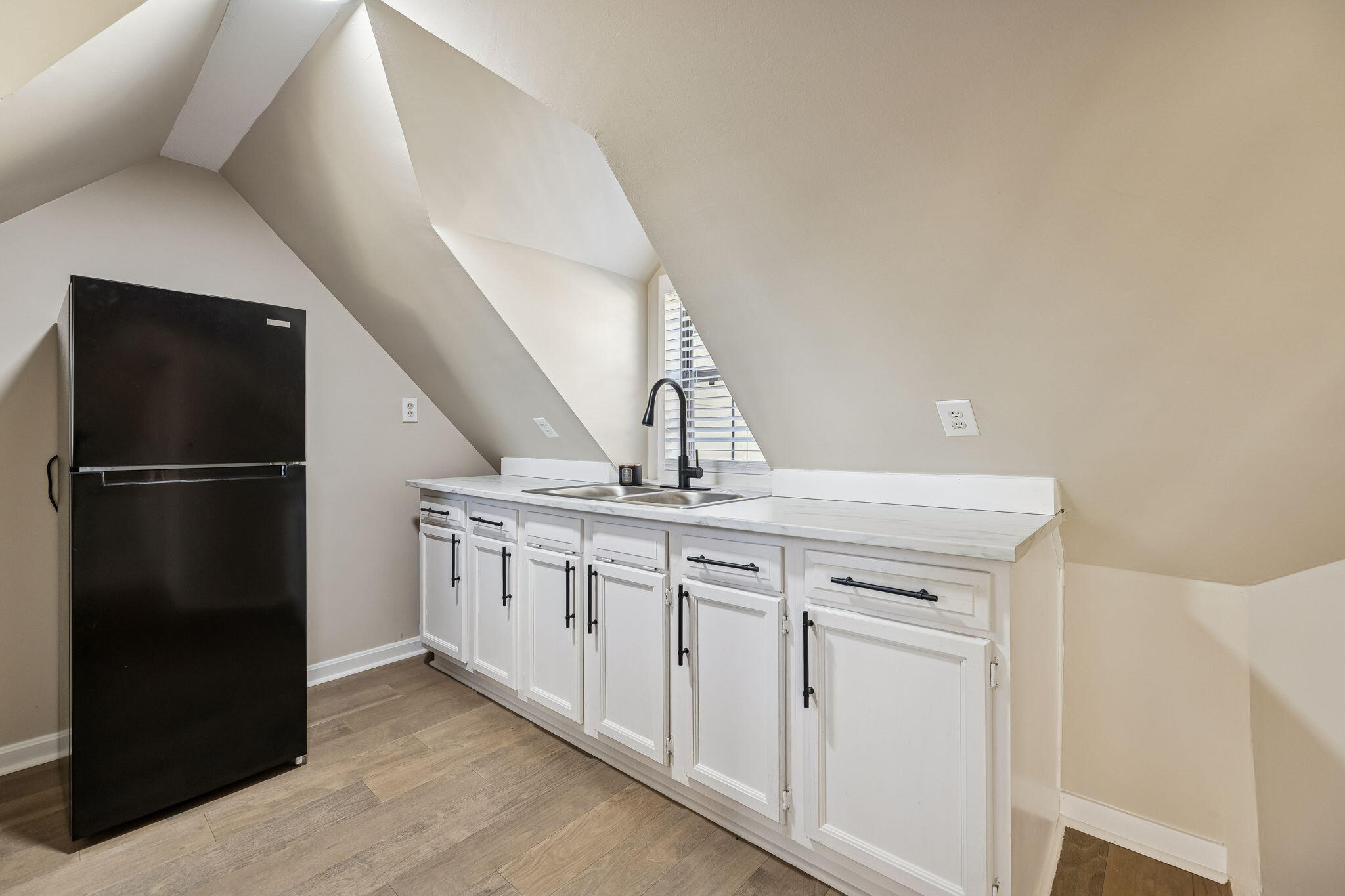 1854 Powder Springs Circle