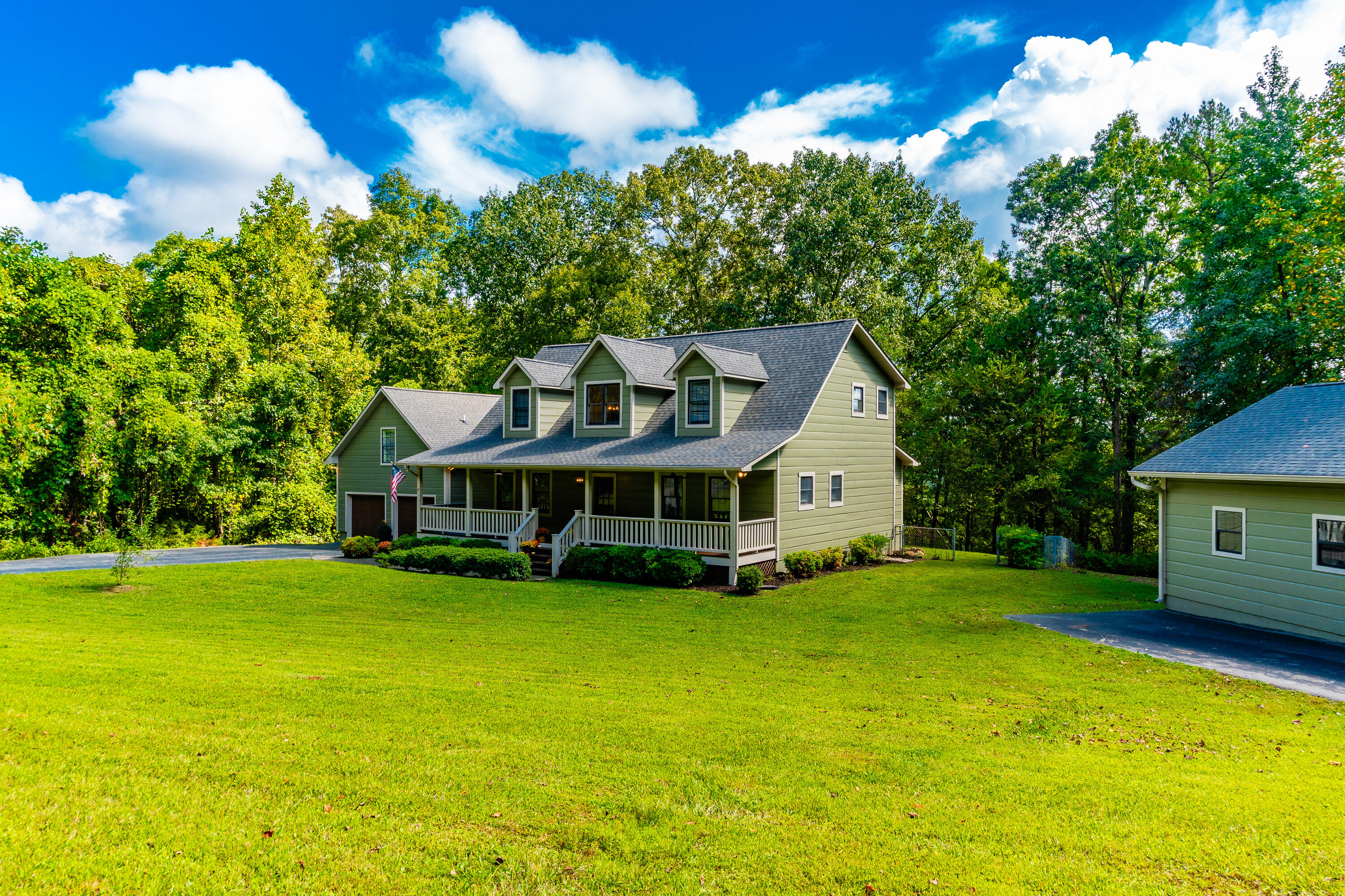 1854 Powder Springs Circle