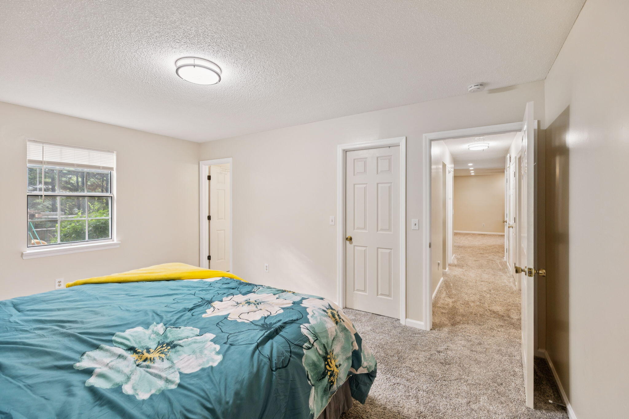 1018 Ridgeway Avenue