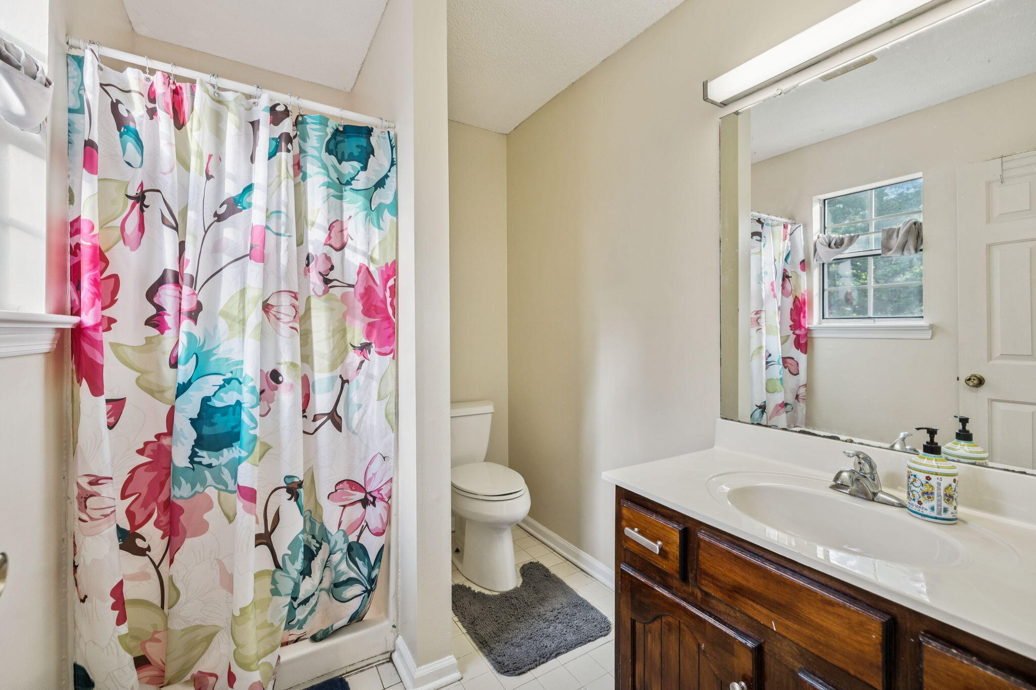 1018 Ridgeway Avenue