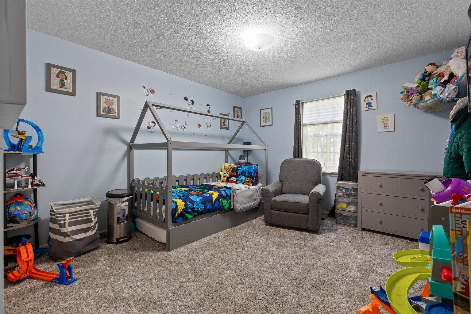 1018 Ridgeway Avenue