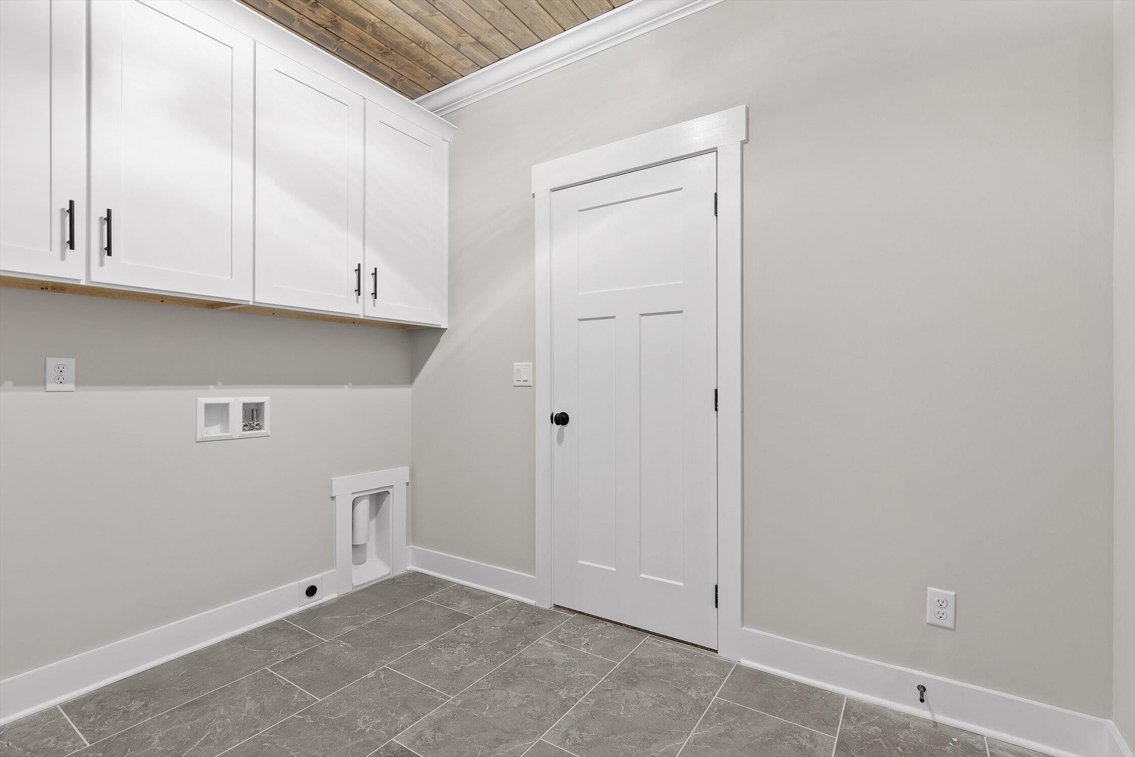 528 Willow Grove Court, 57