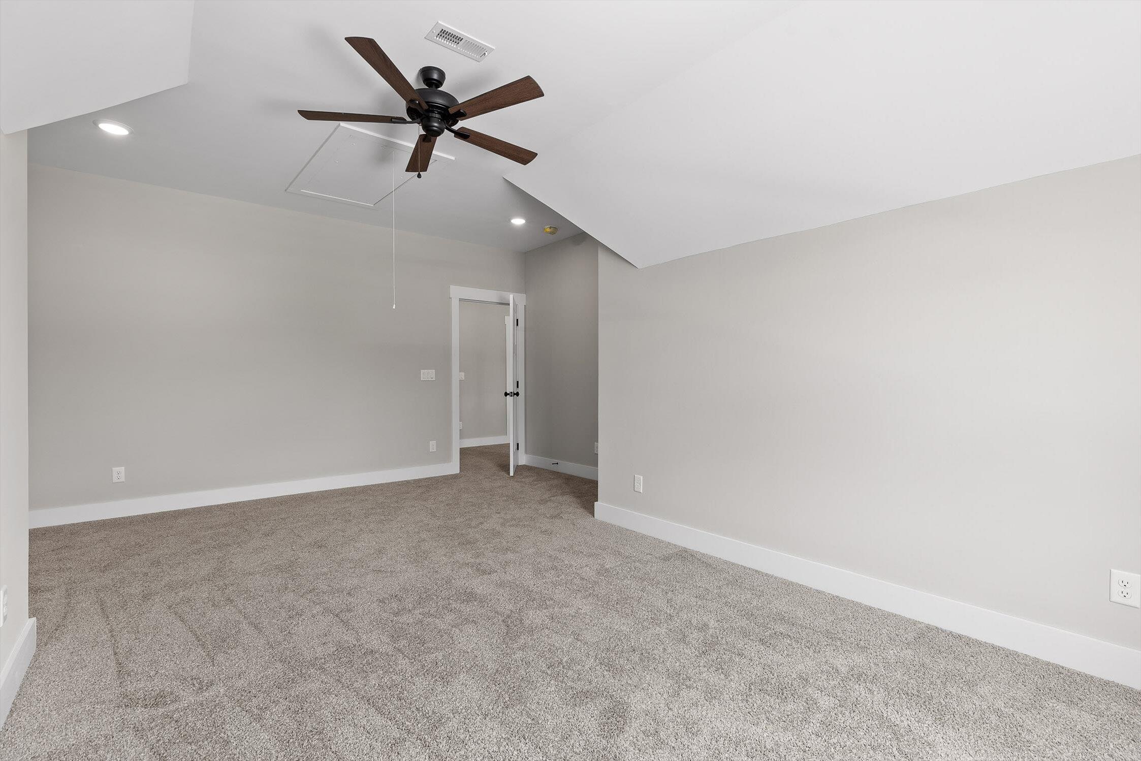 528 Willow Grove Court, 57