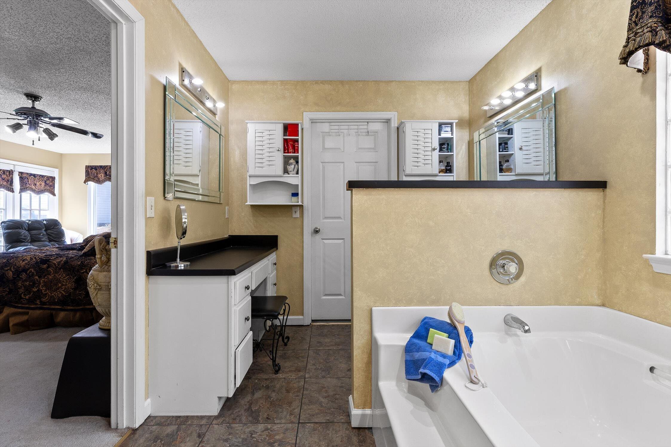 5017 Mcdonald Road, McDonald