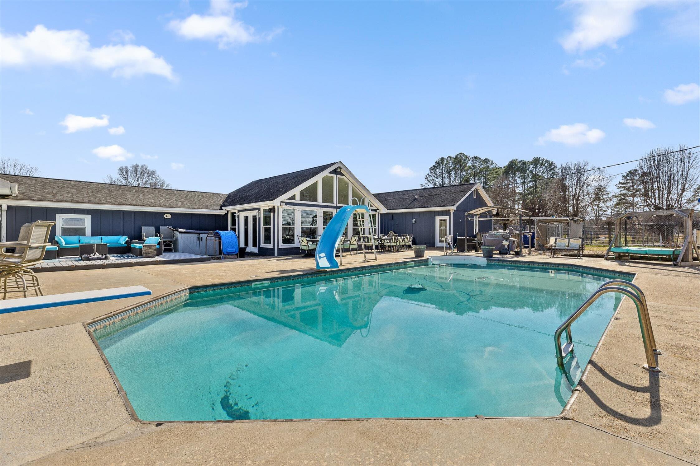 5017 Mcdonald Road, McDonald