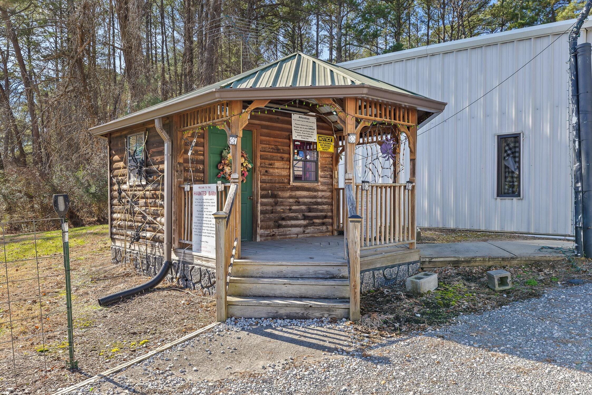 5017 Mcdonald Road, McDonald