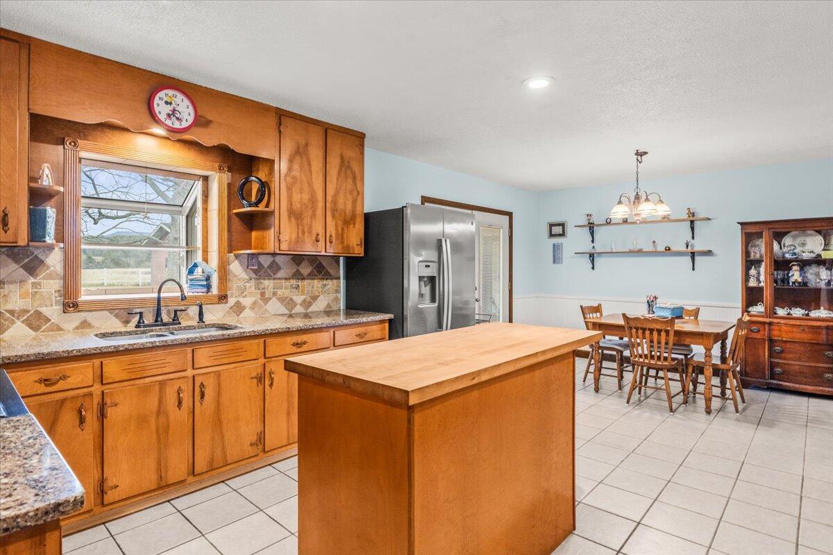 2498 Highway 341 Highway S