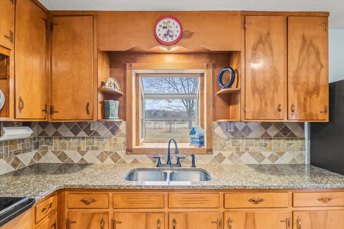 2498 Highway 341 Highway S