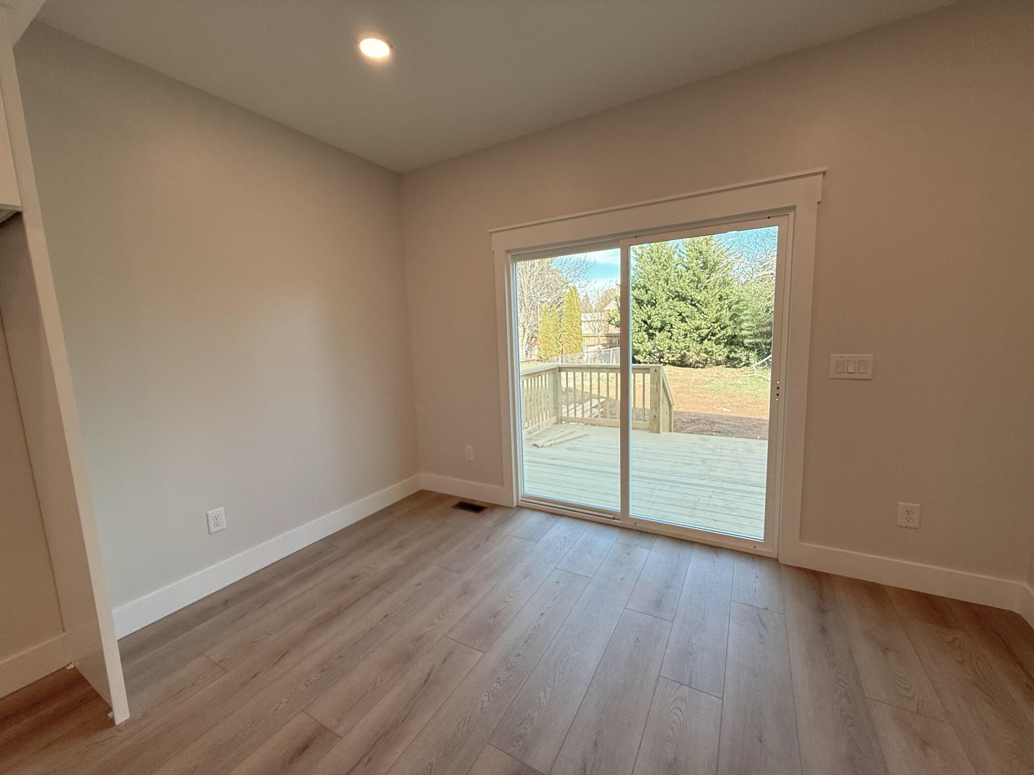 1364 Catherine Circle NW