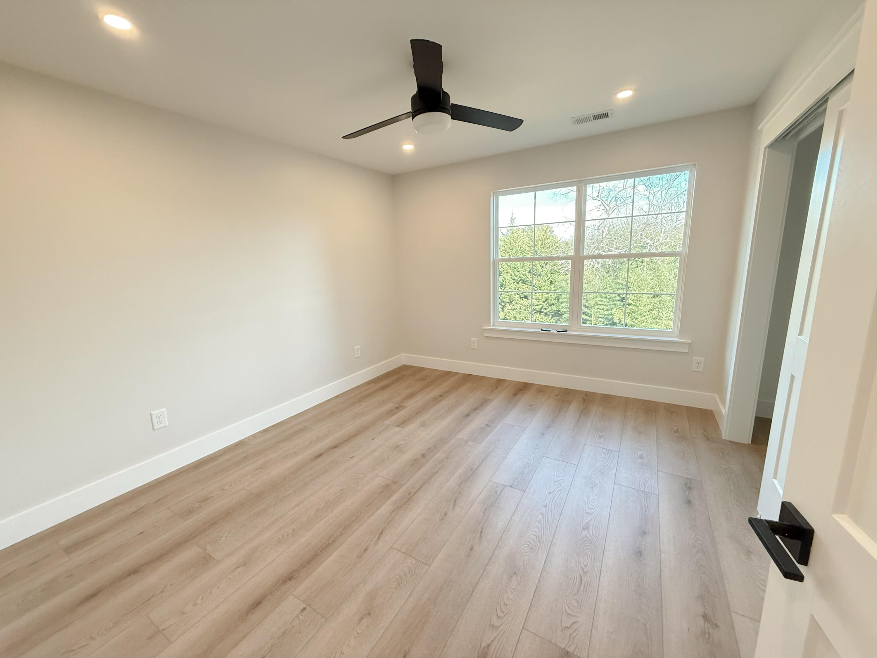 1364 Catherine Circle NW