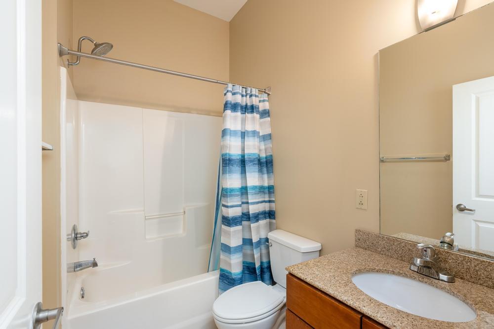 817 Flynn Street, 106