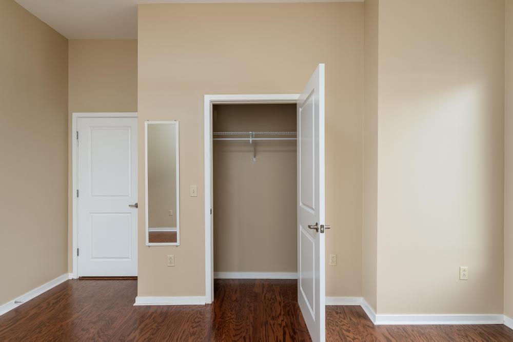 817 Flynn Street, 106