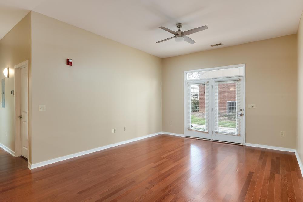 817 Flynn Street, 106