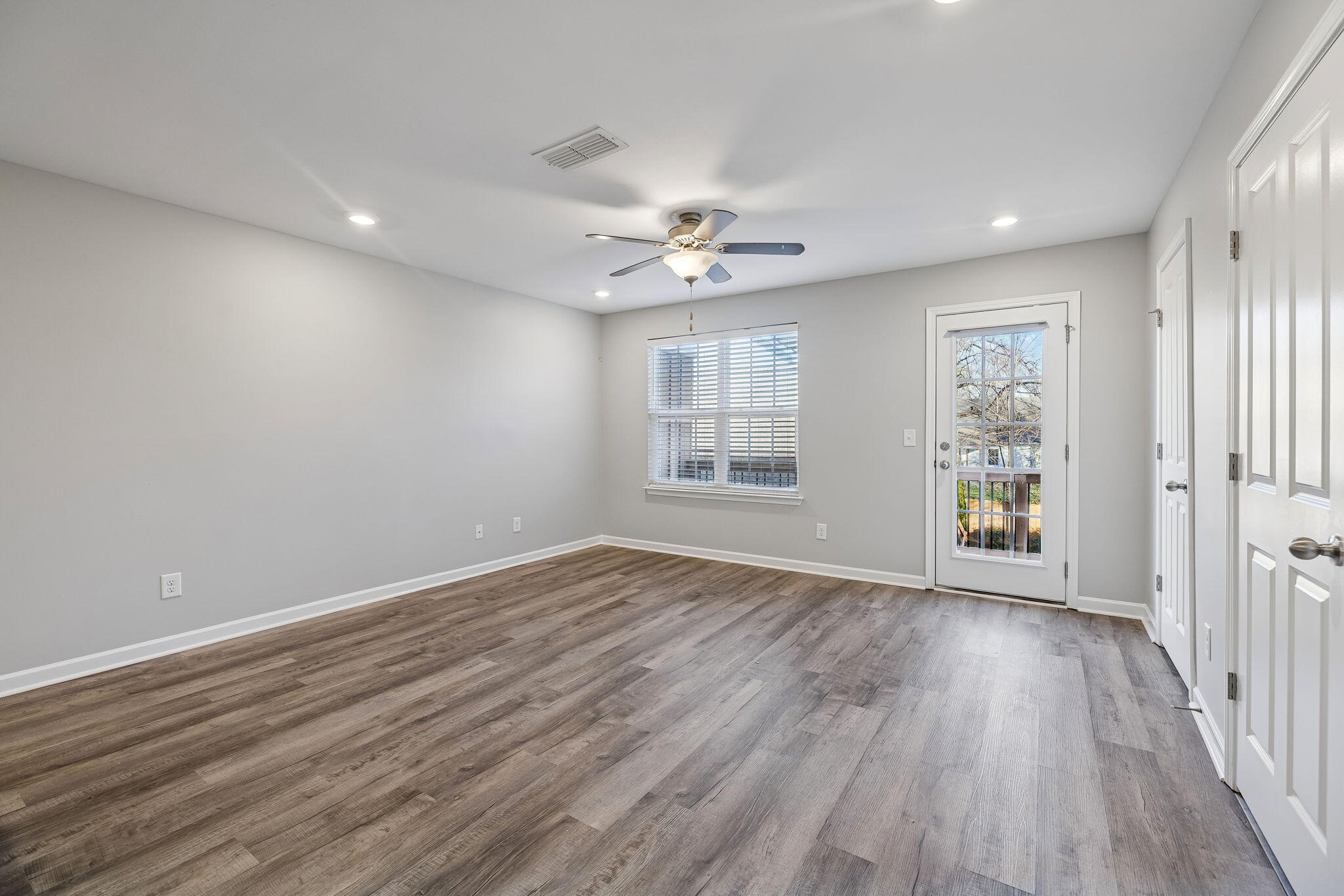 2038 Middle Tennessee Boulevard