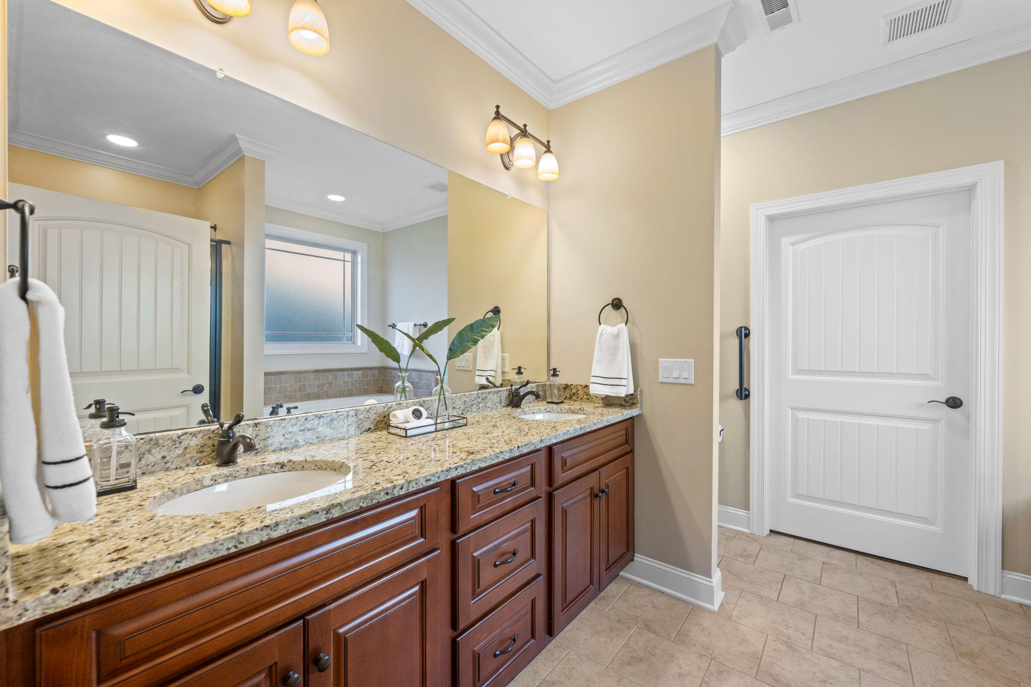 4665 Sweet Berry Lane, 176