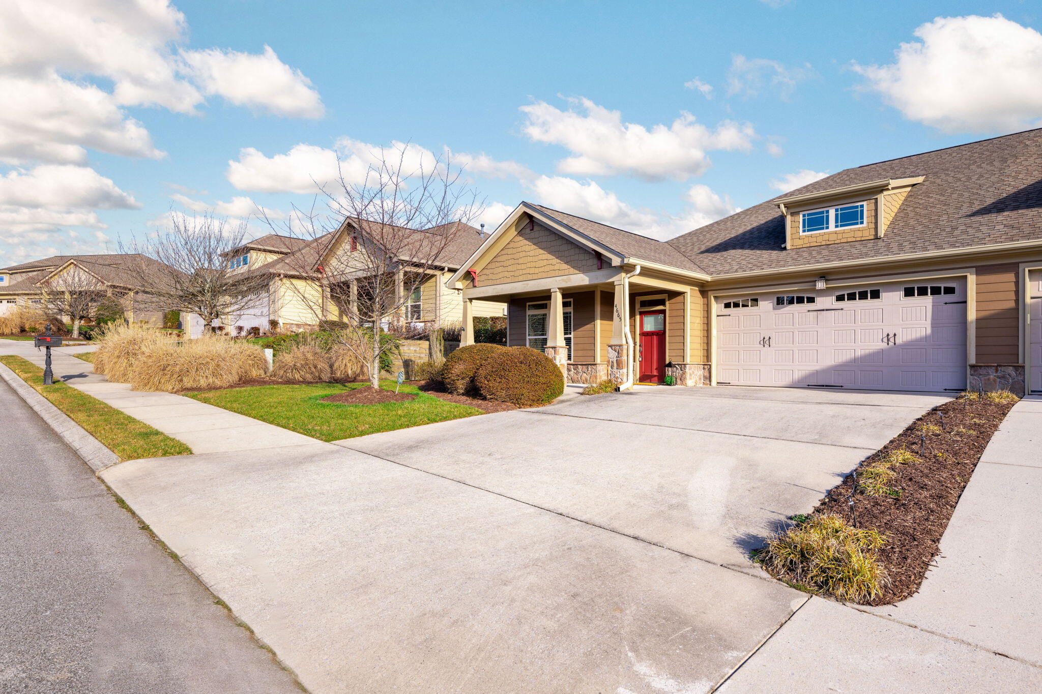 4665 Sweet Berry Lane, 176