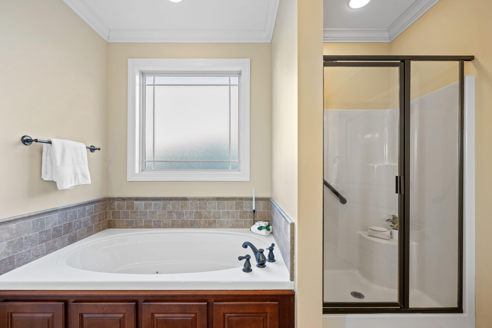 4665 Sweet Berry Lane, 176