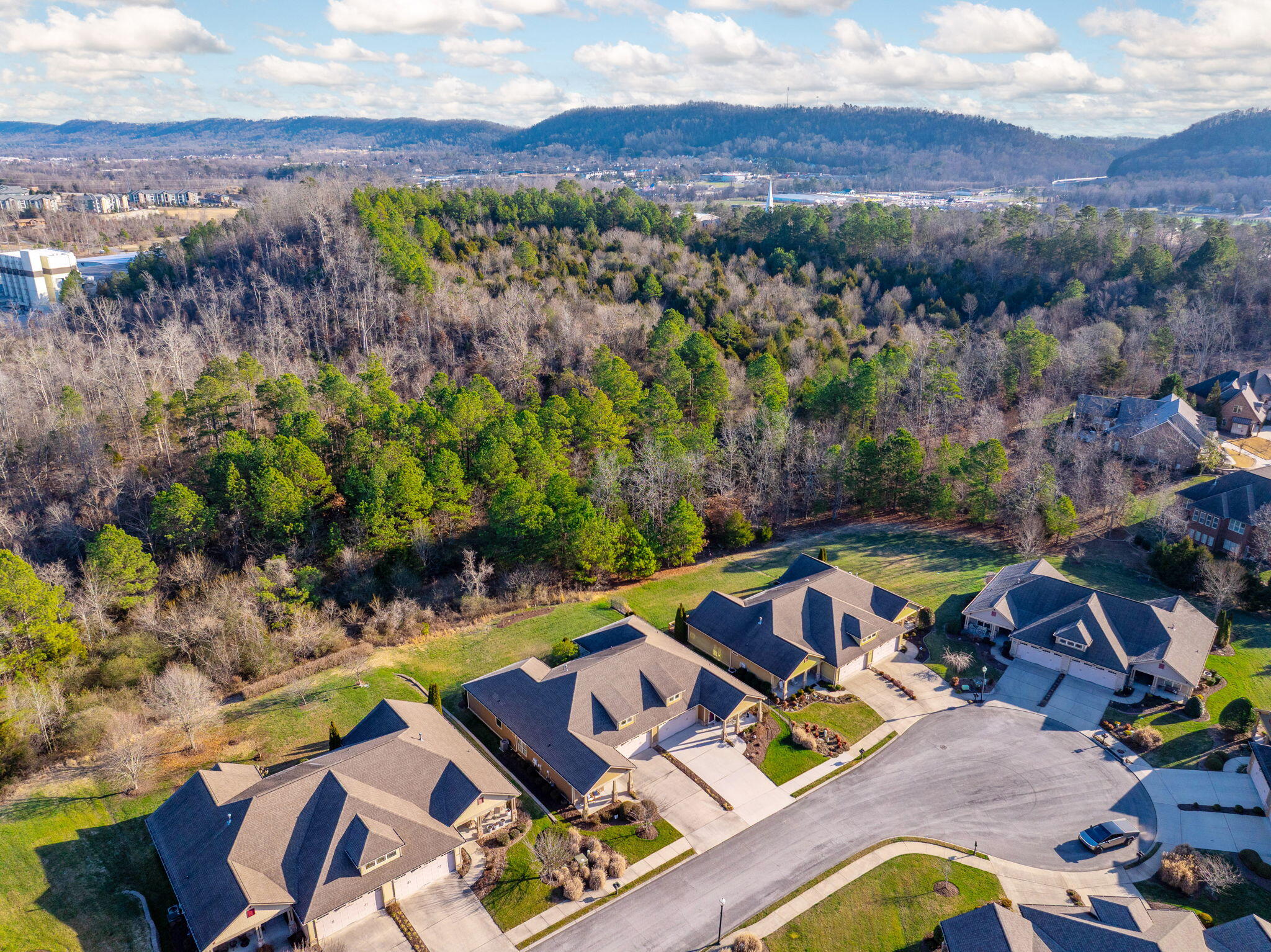 4665 Sweet Berry Lane, 176