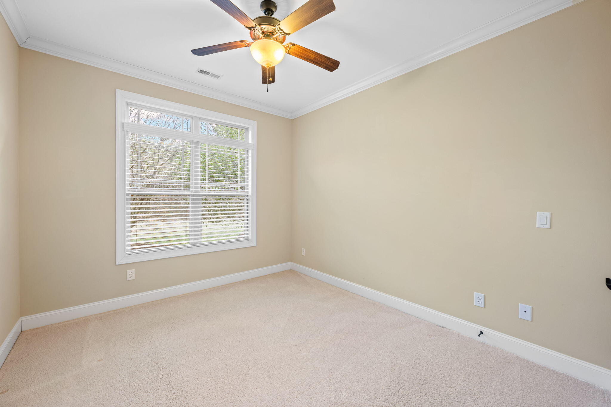 4665 Sweet Berry Lane, 176