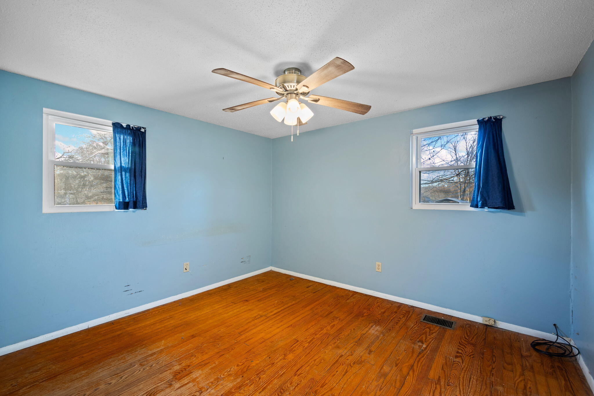 1716 E Boy Scout Road