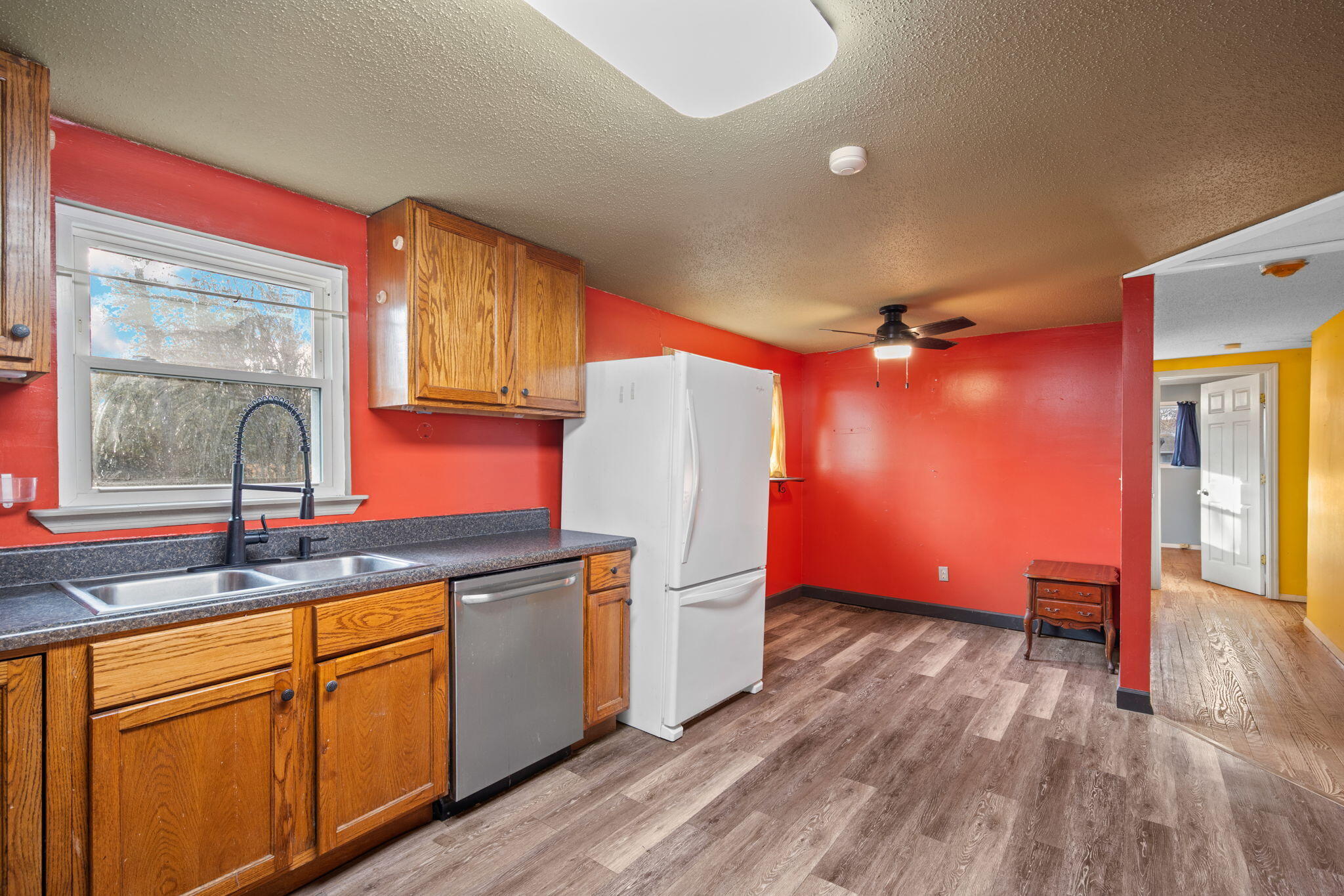 1716 E Boy Scout Road