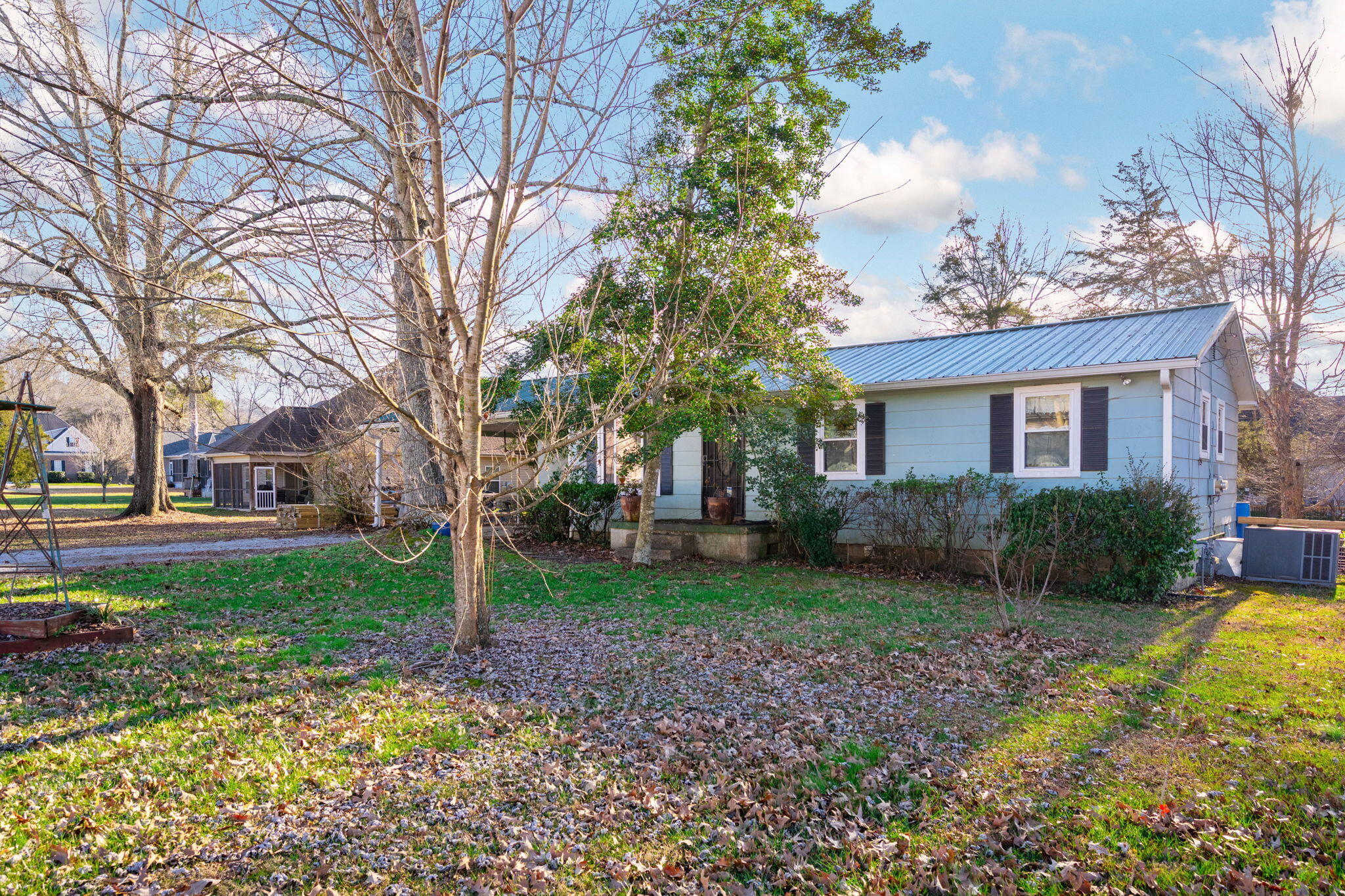 1716 E Boy Scout Road