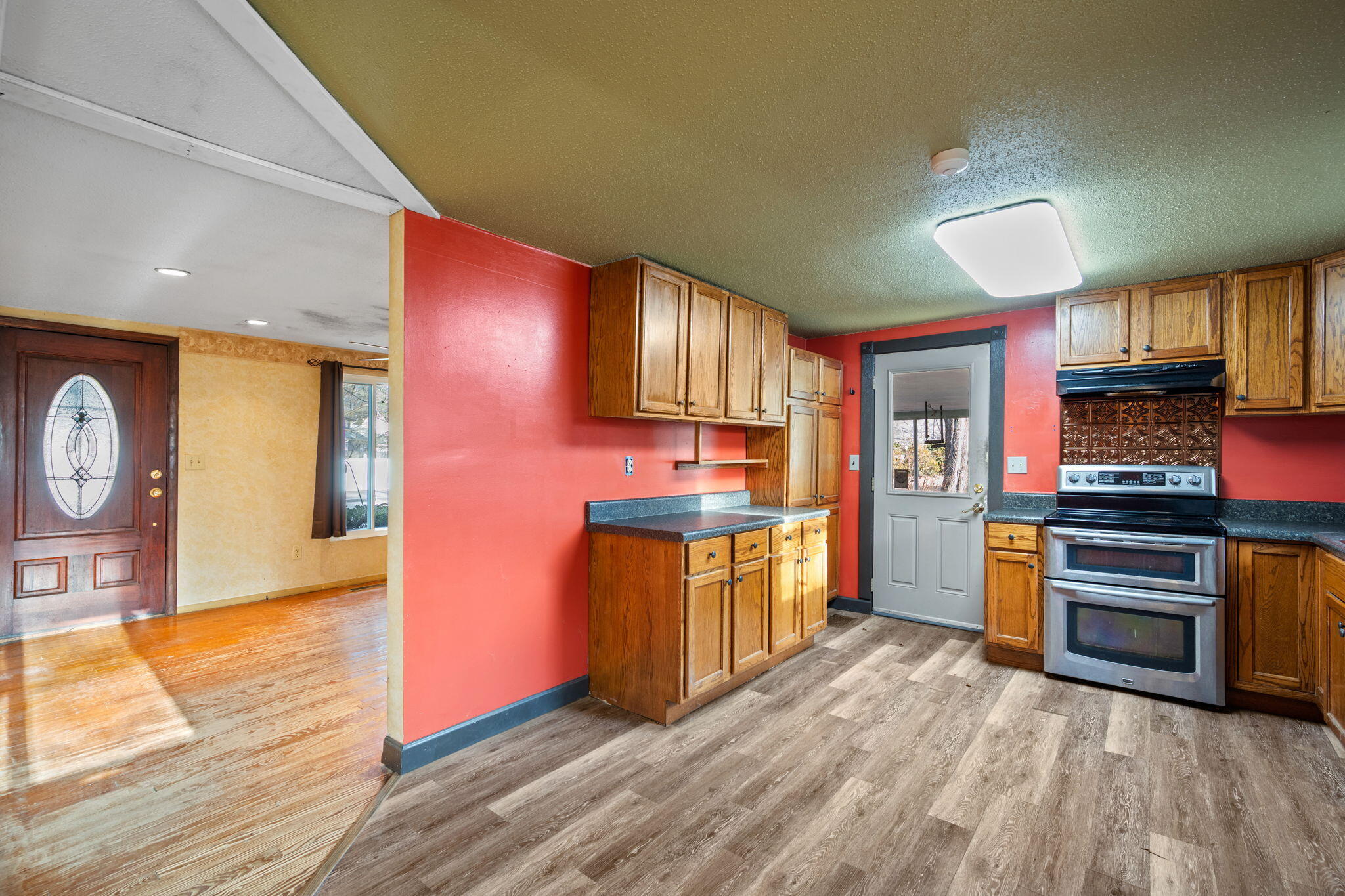 1716 E Boy Scout Road