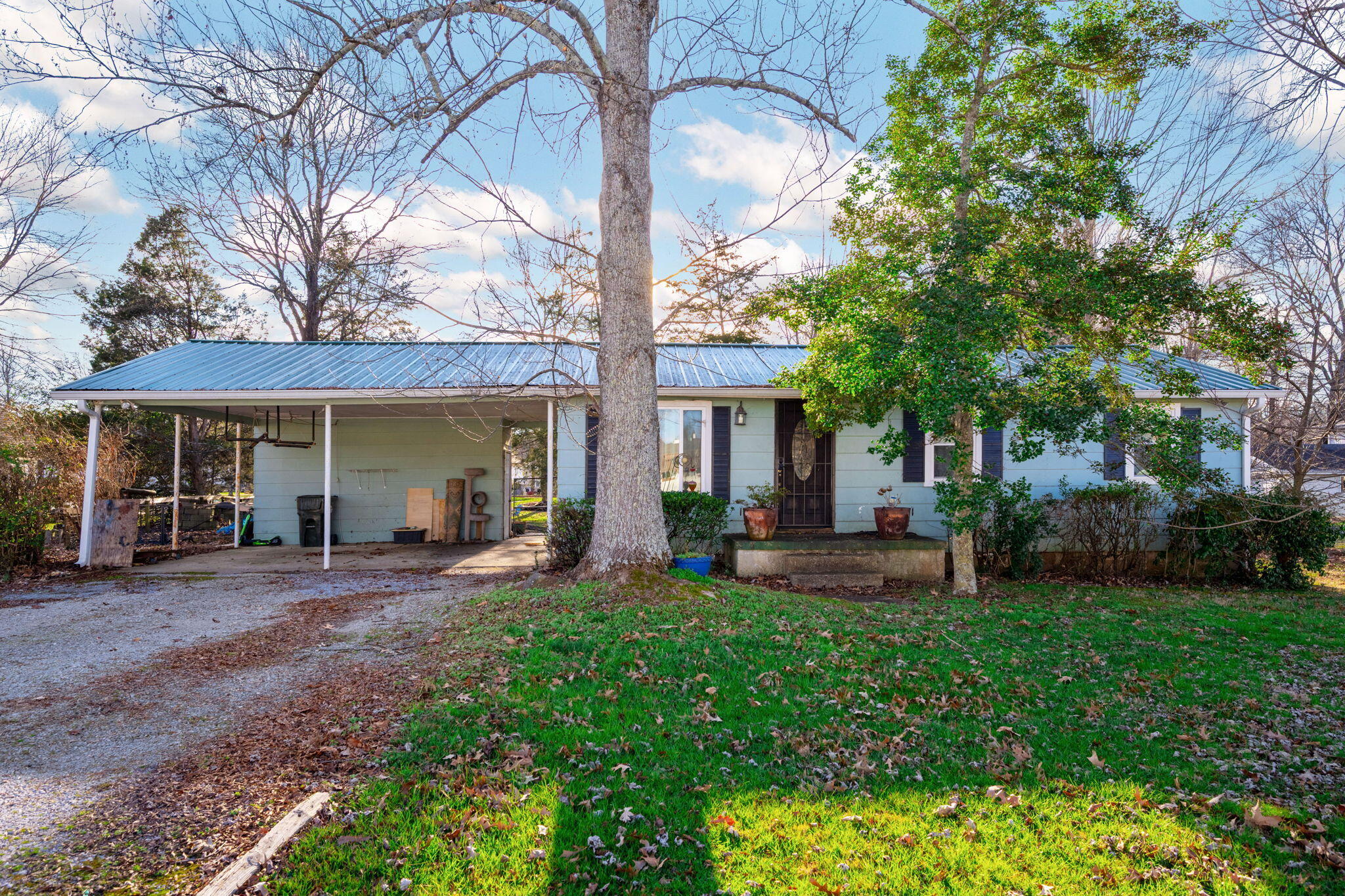 1716 E Boy Scout Road