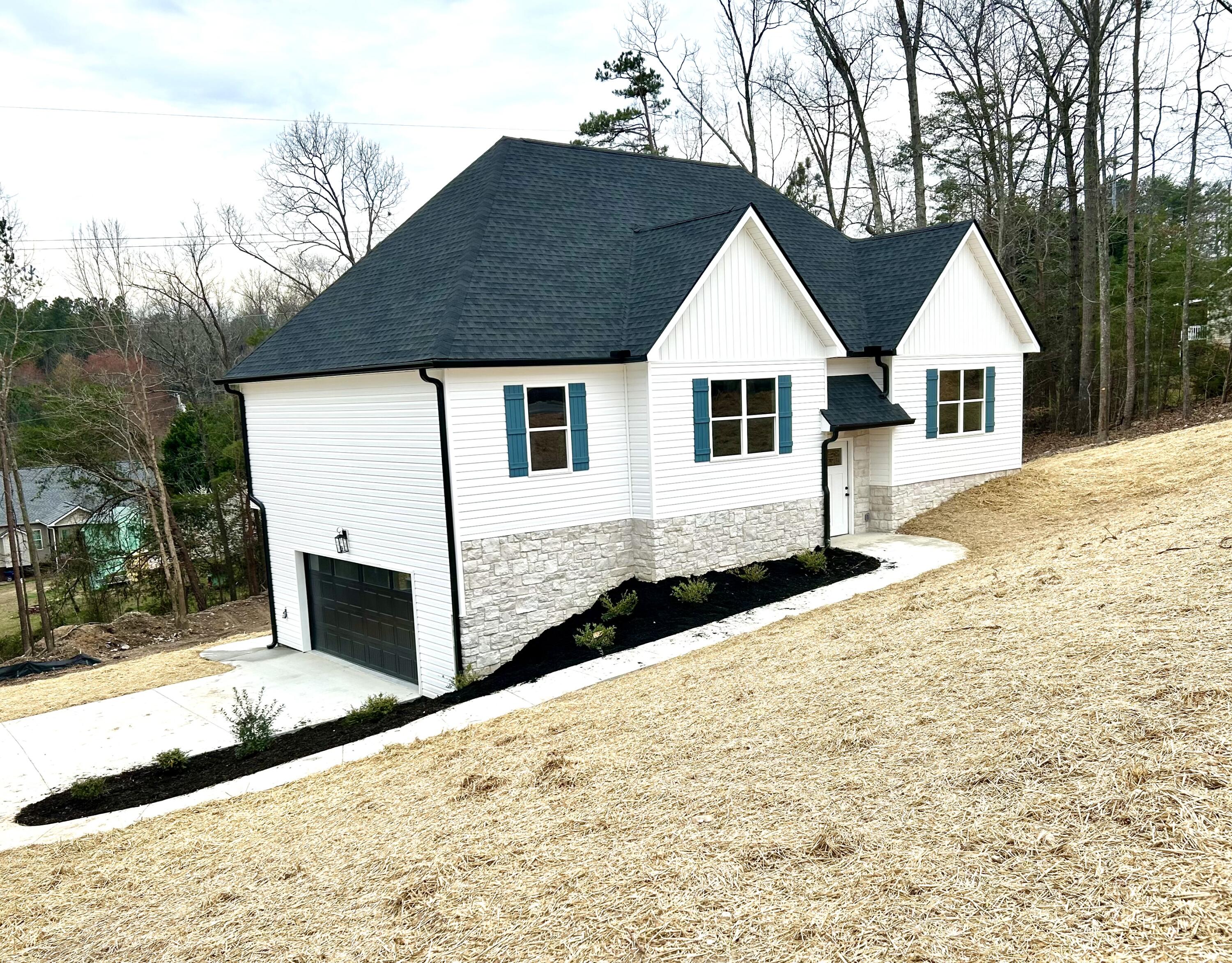 2029 Rolling Hills Way