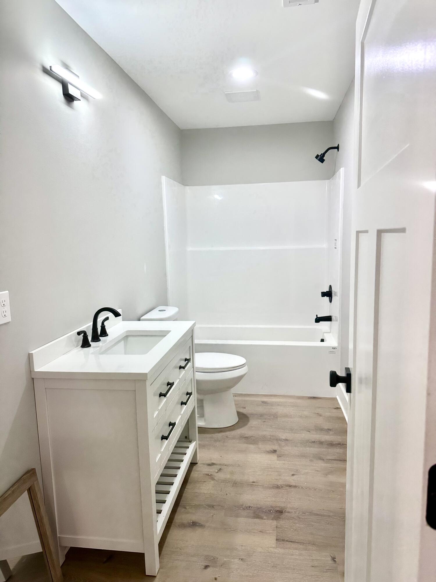 2029 Rolling Hills Way