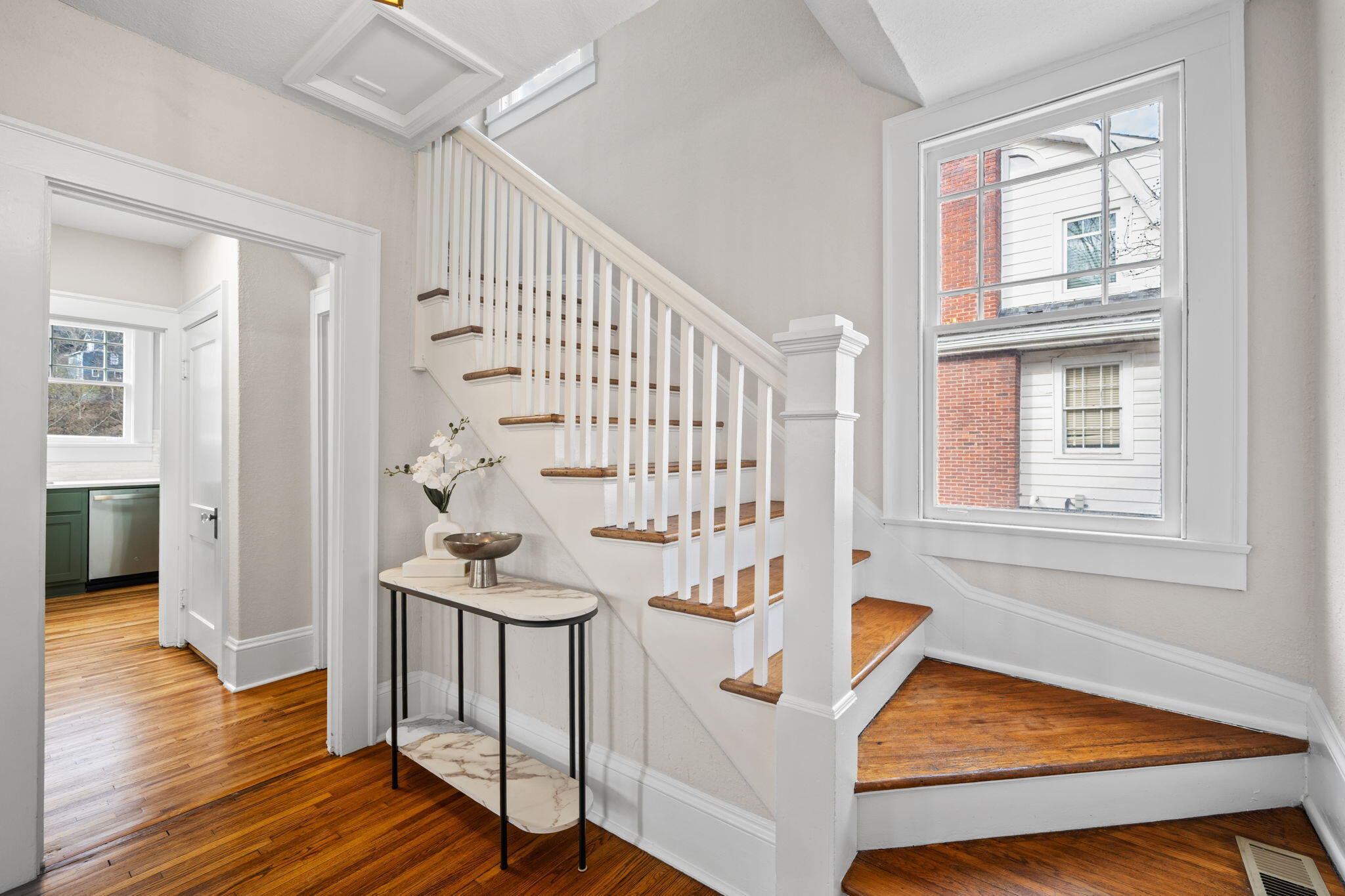3114 Rose Terrace