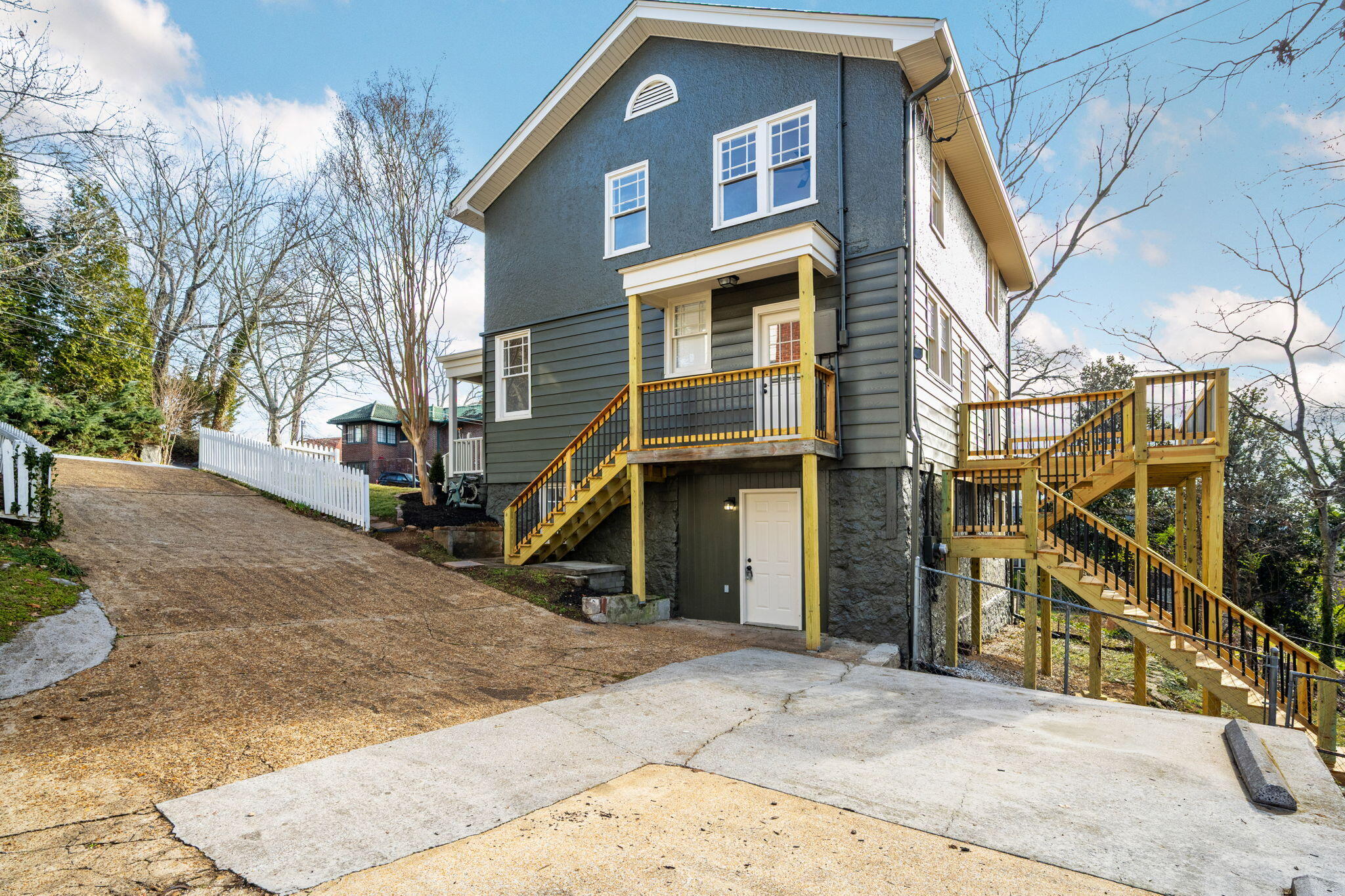 3114 Rose Terrace
