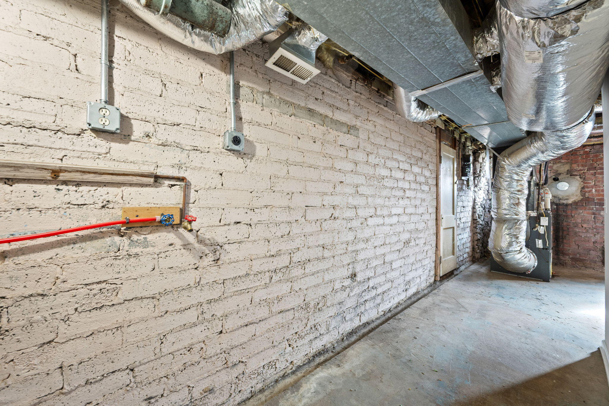 3114 Rose Terrace