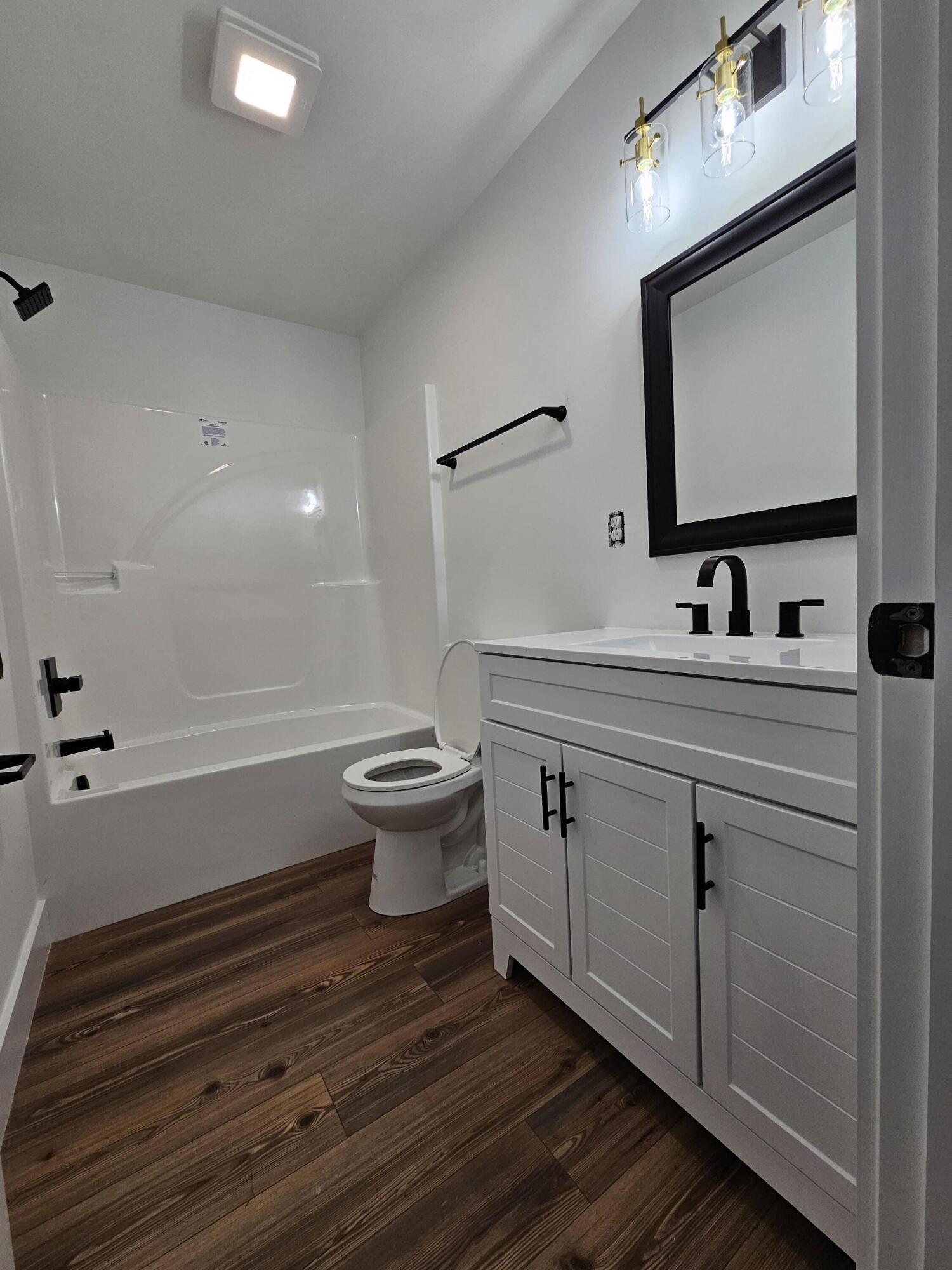 4410 Jersey Pike, 104