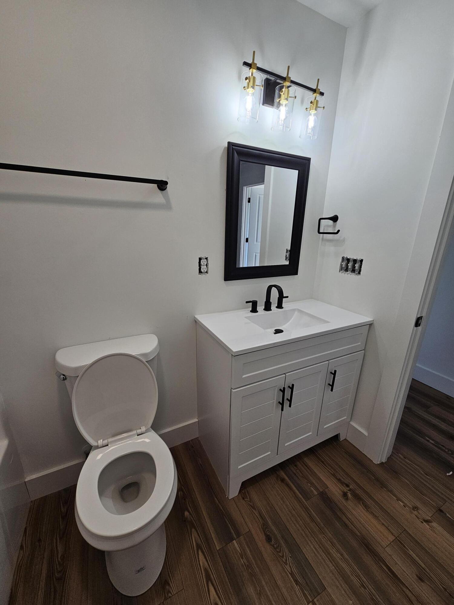 4410 Jersey Pike, 104