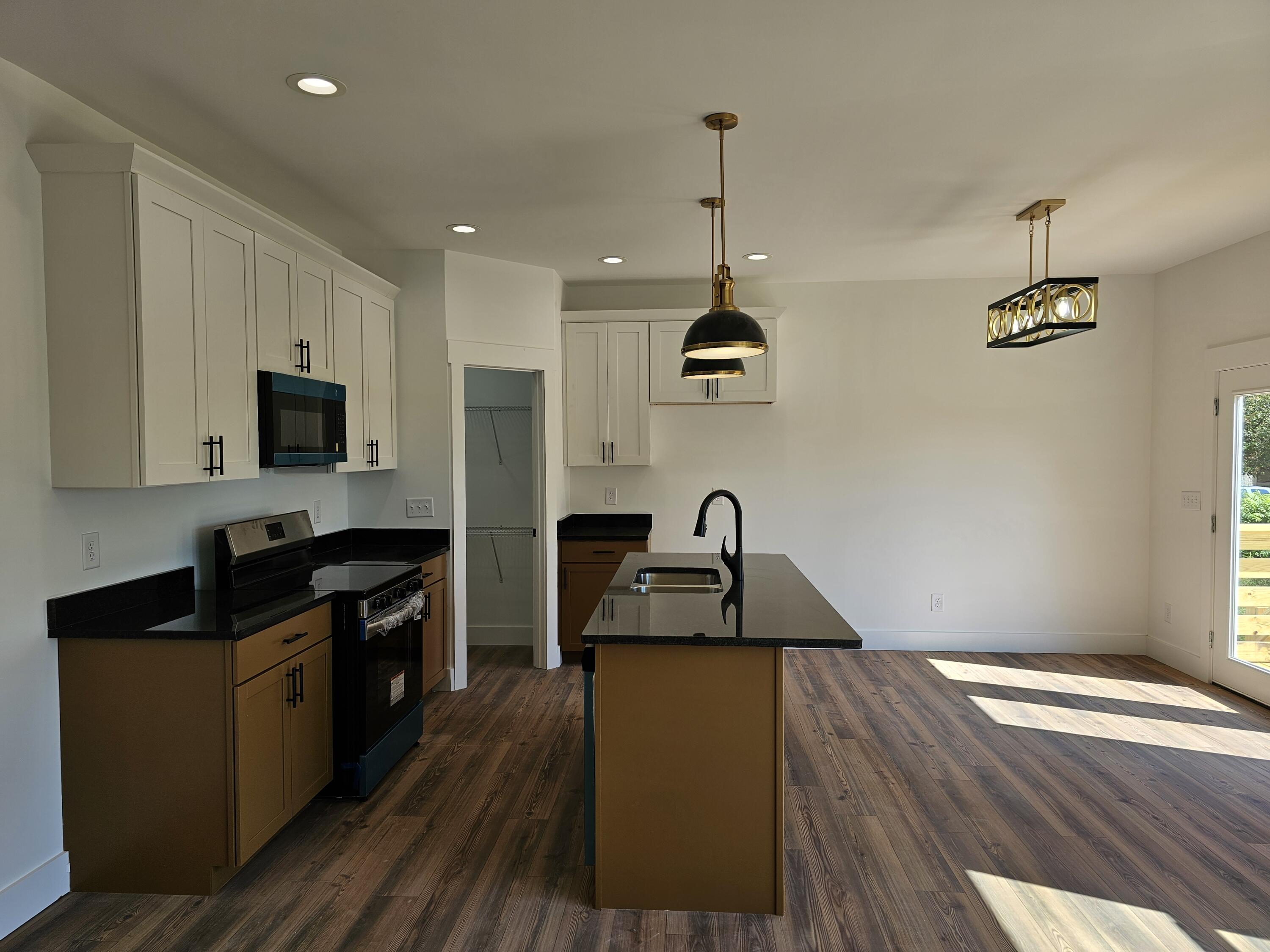 4410 Jersey Pike, 104