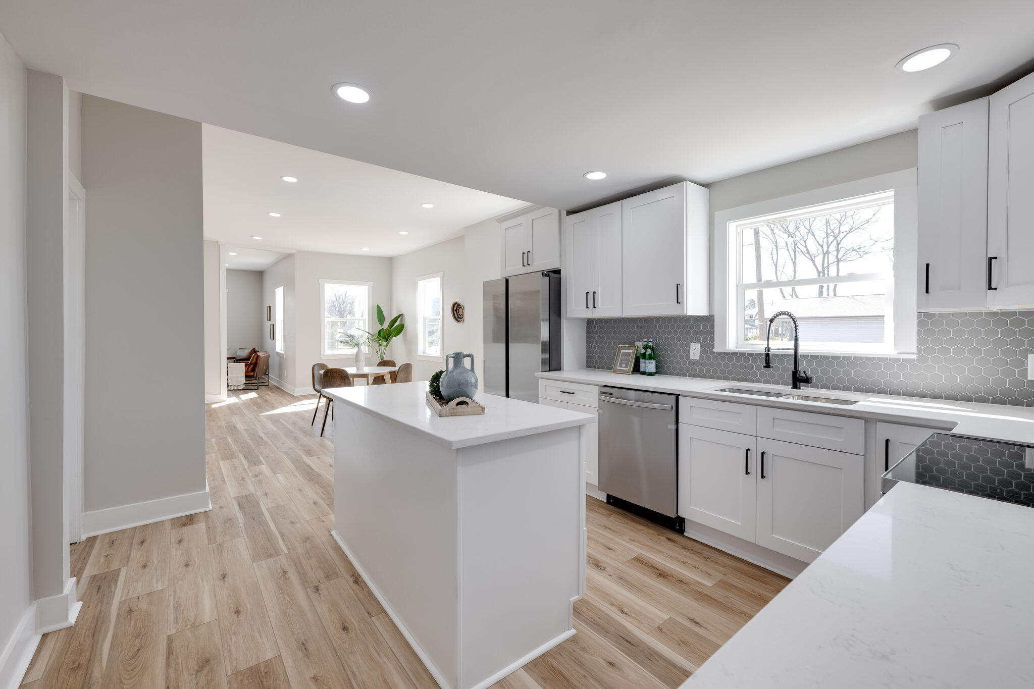 1003 S Willow Street