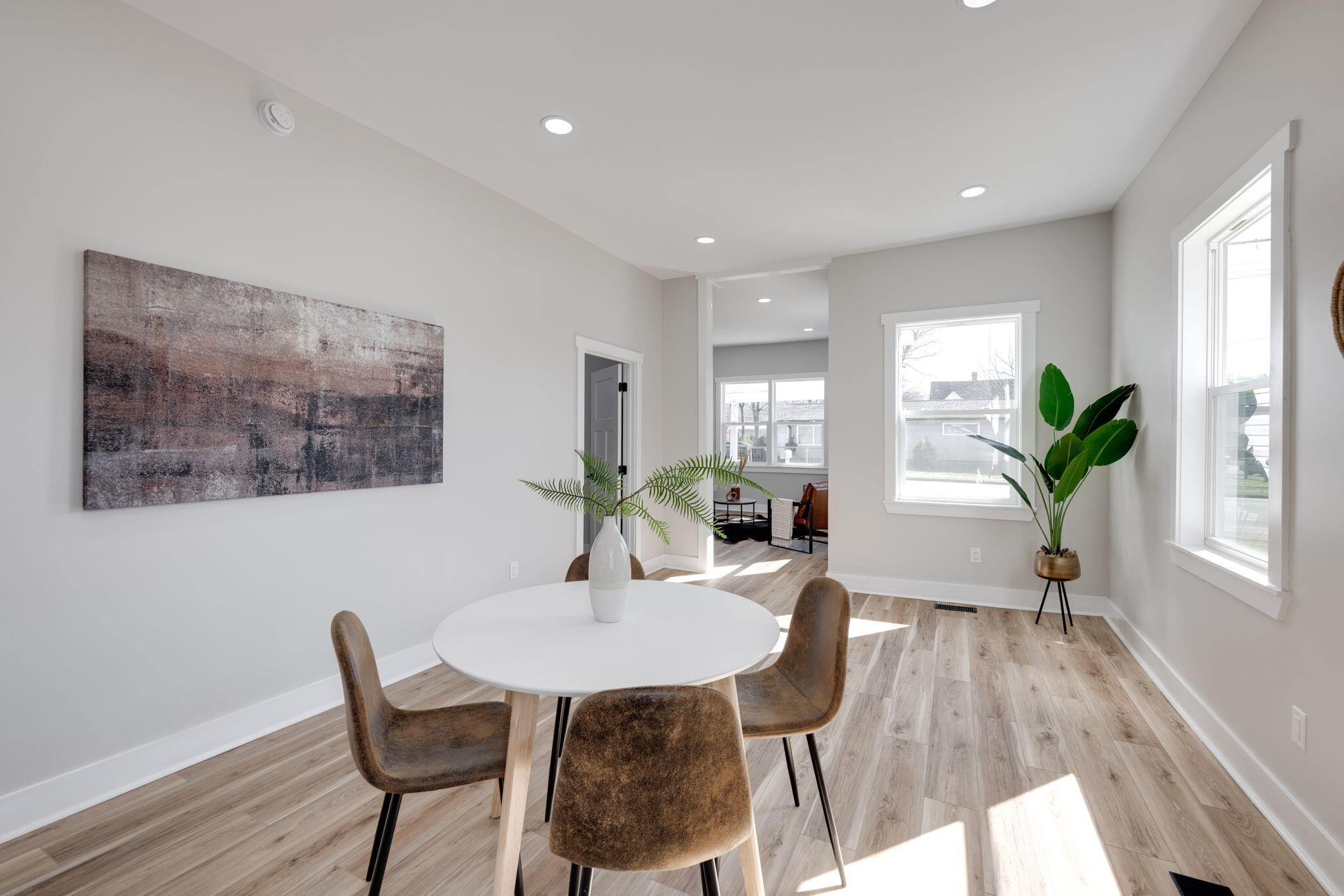 1003 S Willow Street