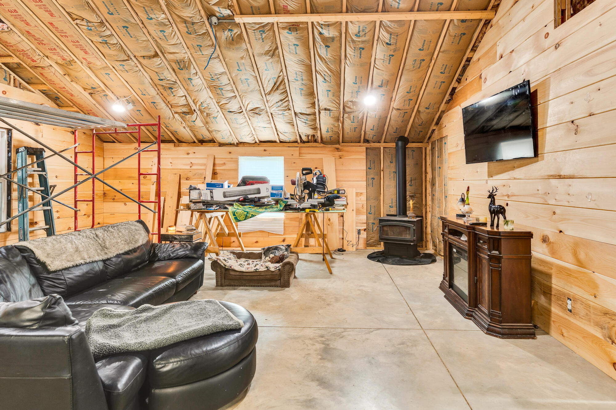 13716 Jones Gap Road