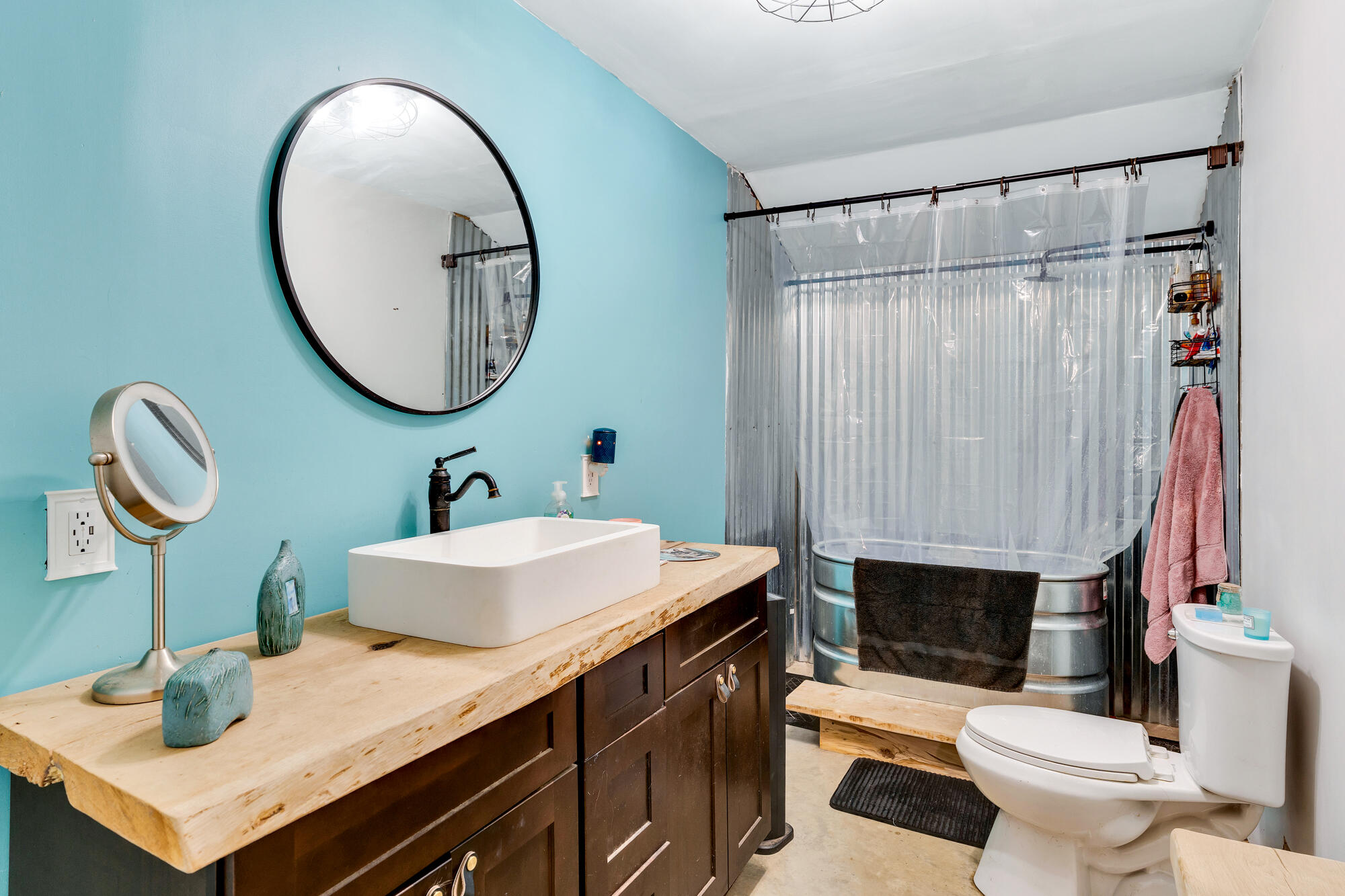 13716 Jones Gap Road