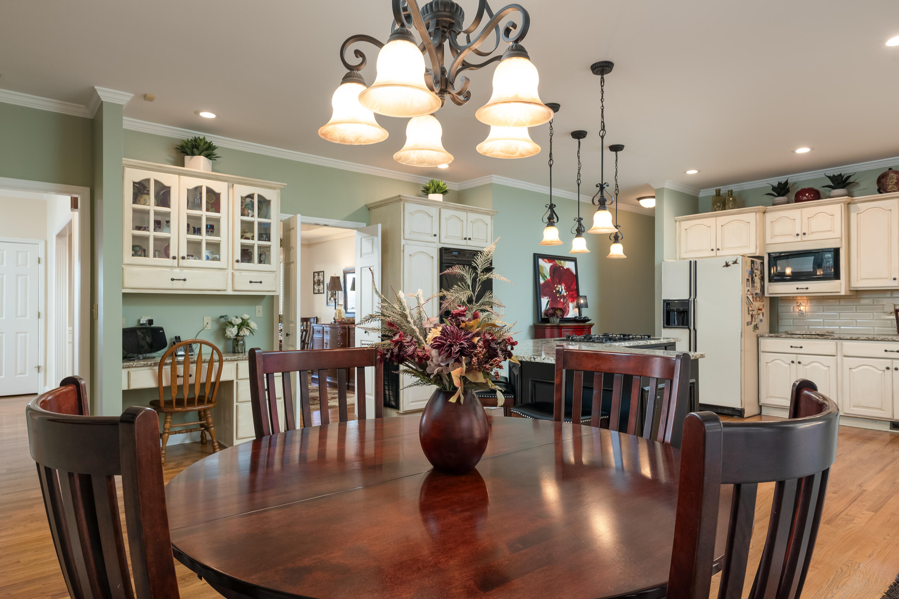 9950 Frost Ridge Drive