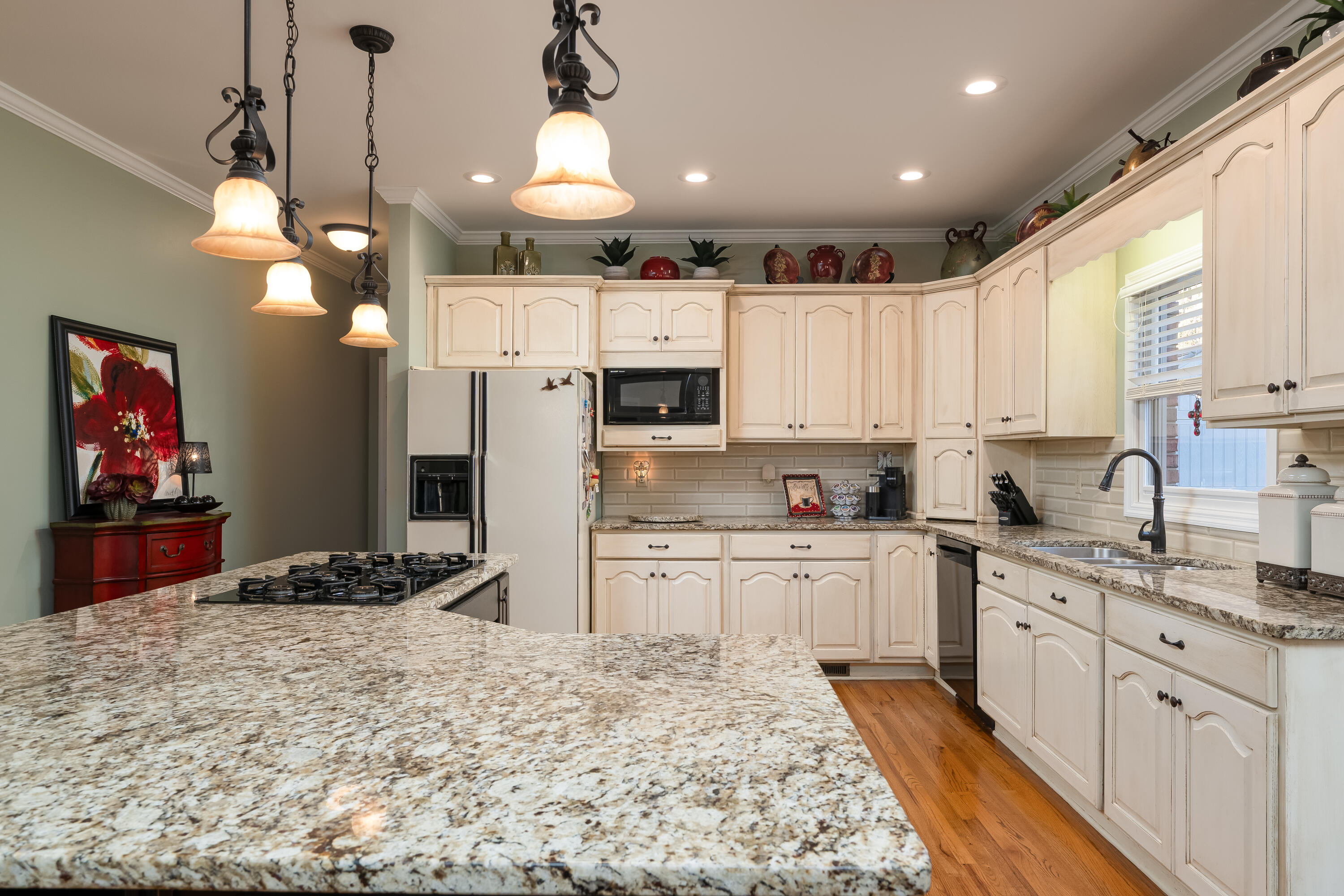 9950 Frost Ridge Drive