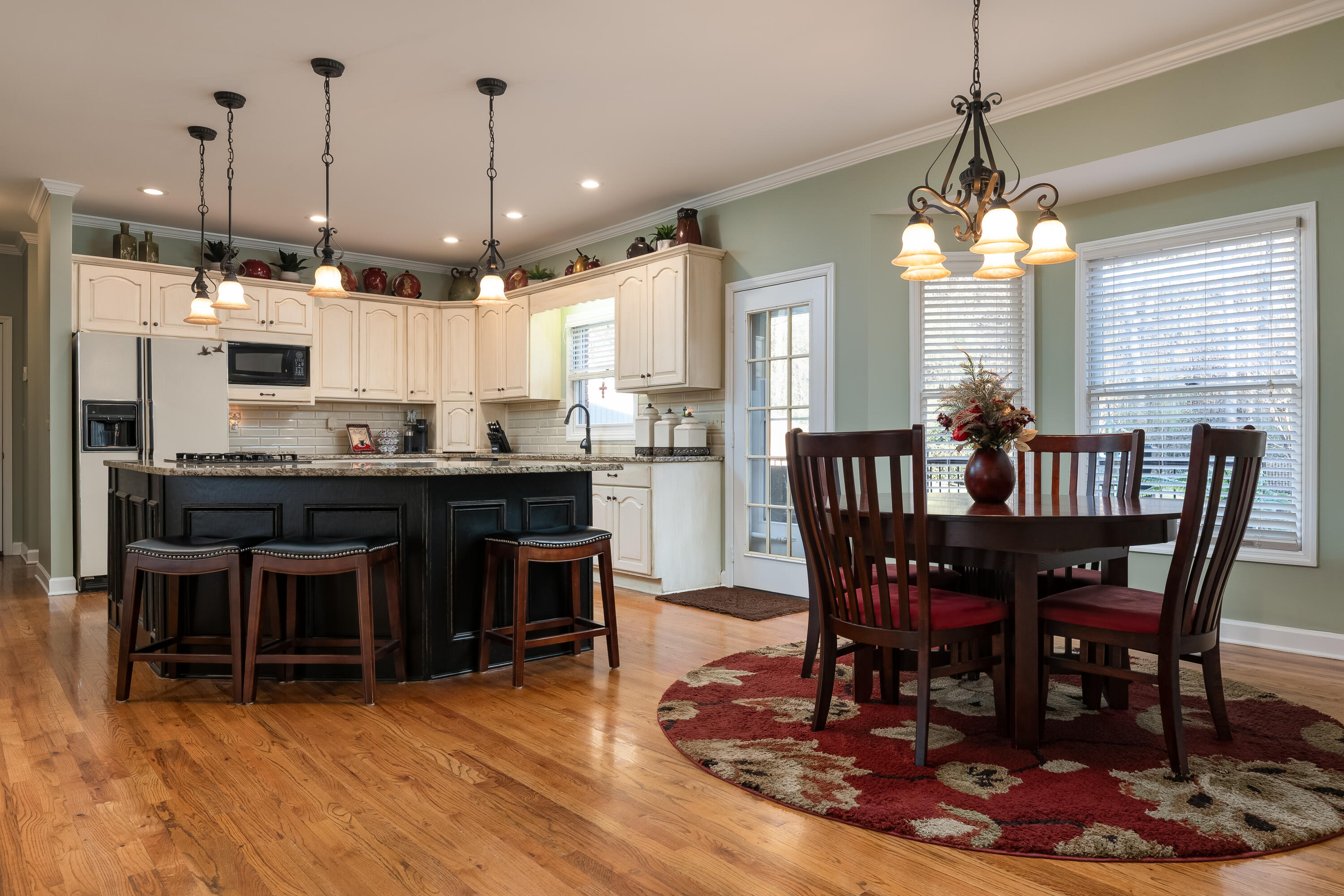 9950 Frost Ridge Drive